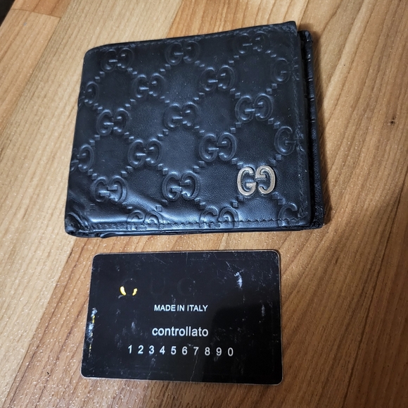 Authentic Gucci signature wallet - Picture 3 of 14